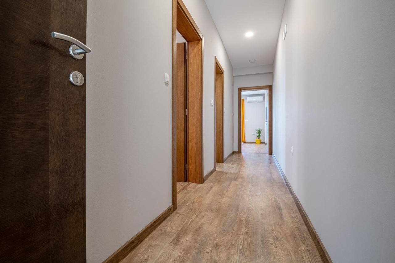 Apartments Leona Neum Luaran gambar