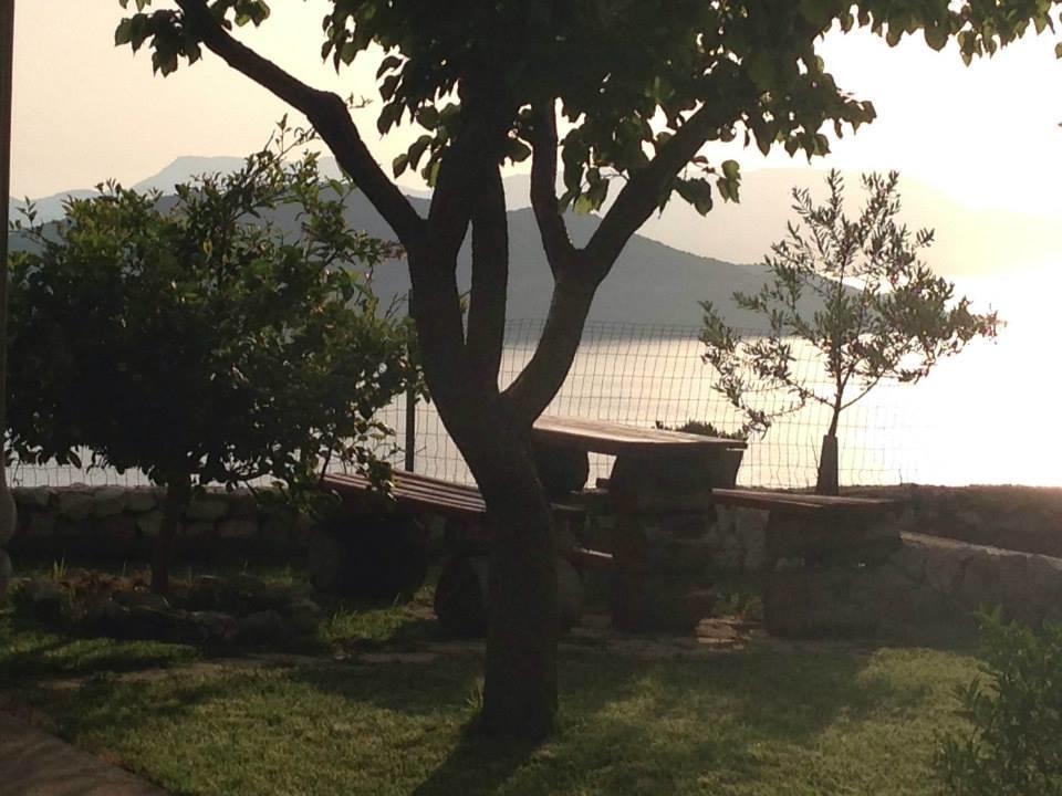 Apartments Leona Neum Luaran gambar