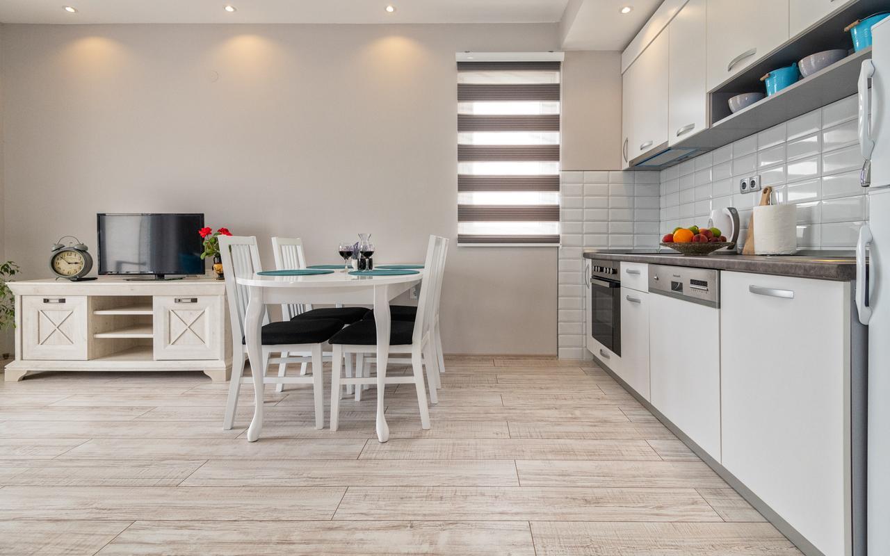 Apartments Leona Neum Luaran gambar