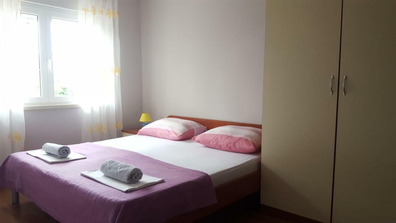 Apartments Leona Neum Luaran gambar